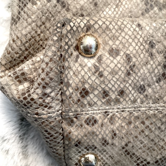 MICHAEL MICHAEL KORS Large Python Embossed Tote - Picture 5 of 8